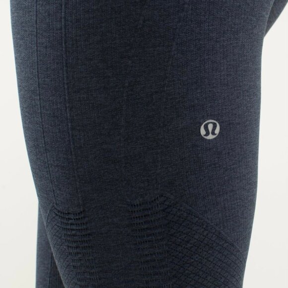 Lululemon Athletica In the Flow II Crop Leggings Sz4 in heathered inkwell. GUC. - Picture 6 of 11